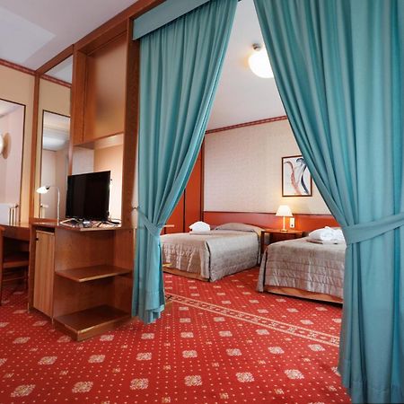 Hotel Savoia Thermae & Spa (Adults Only) Abano Terme Dış mekan fotoğraf