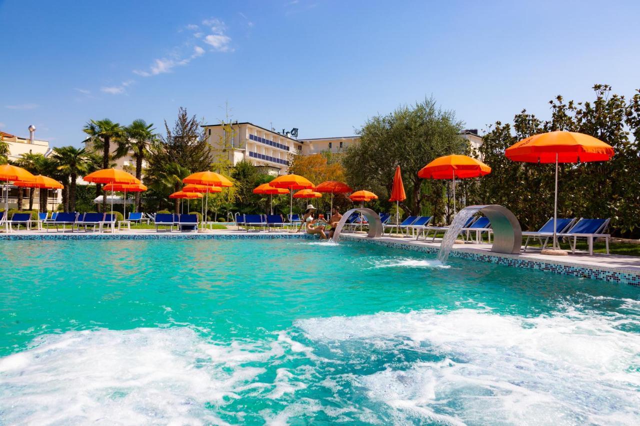 Hotel Savoia Thermae & Spa (Adults Only) Abano Terme Dış mekan fotoğraf