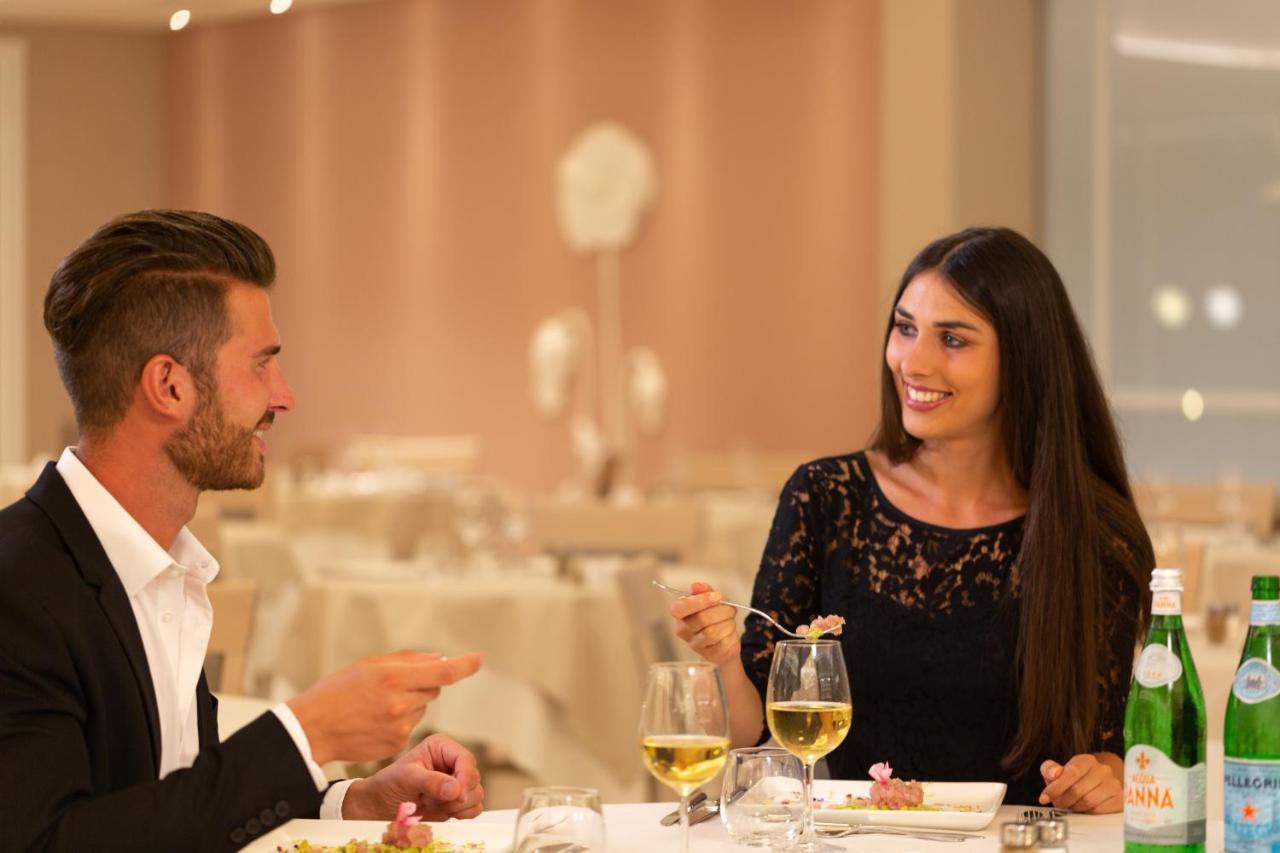 Hotel Savoia Thermae & Spa (Adults Only) Abano Terme Dış mekan fotoğraf