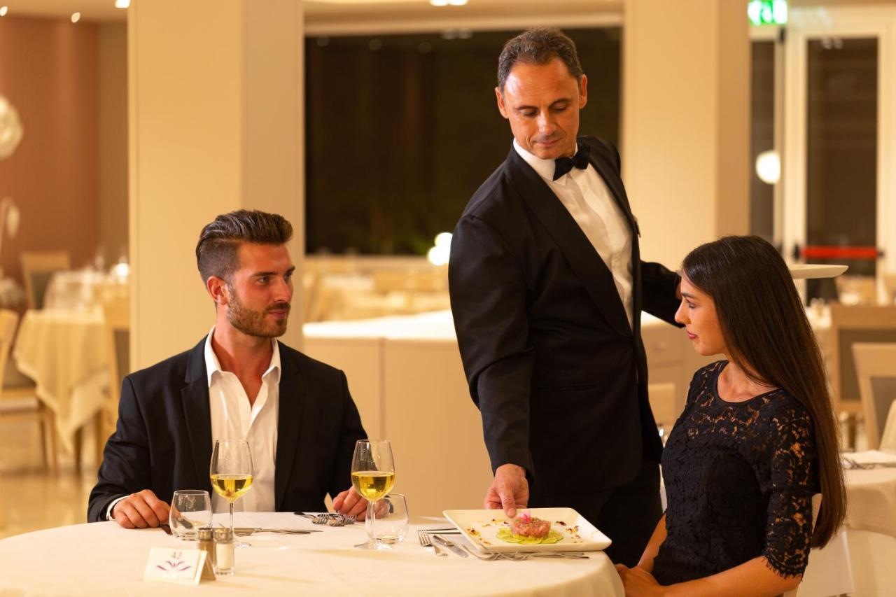 Hotel Savoia Thermae & Spa (Adults Only) Abano Terme Dış mekan fotoğraf