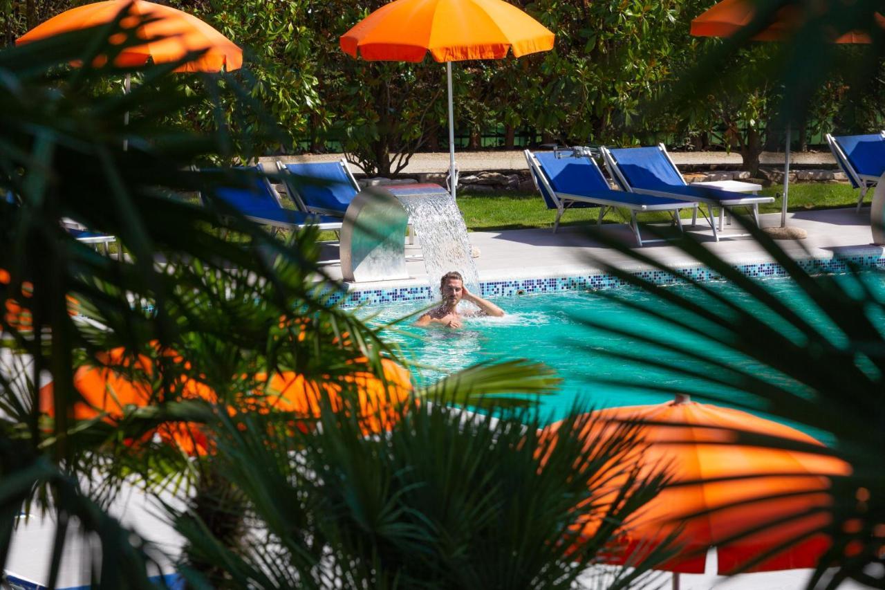 Hotel Savoia Thermae & Spa (Adults Only) Abano Terme Dış mekan fotoğraf