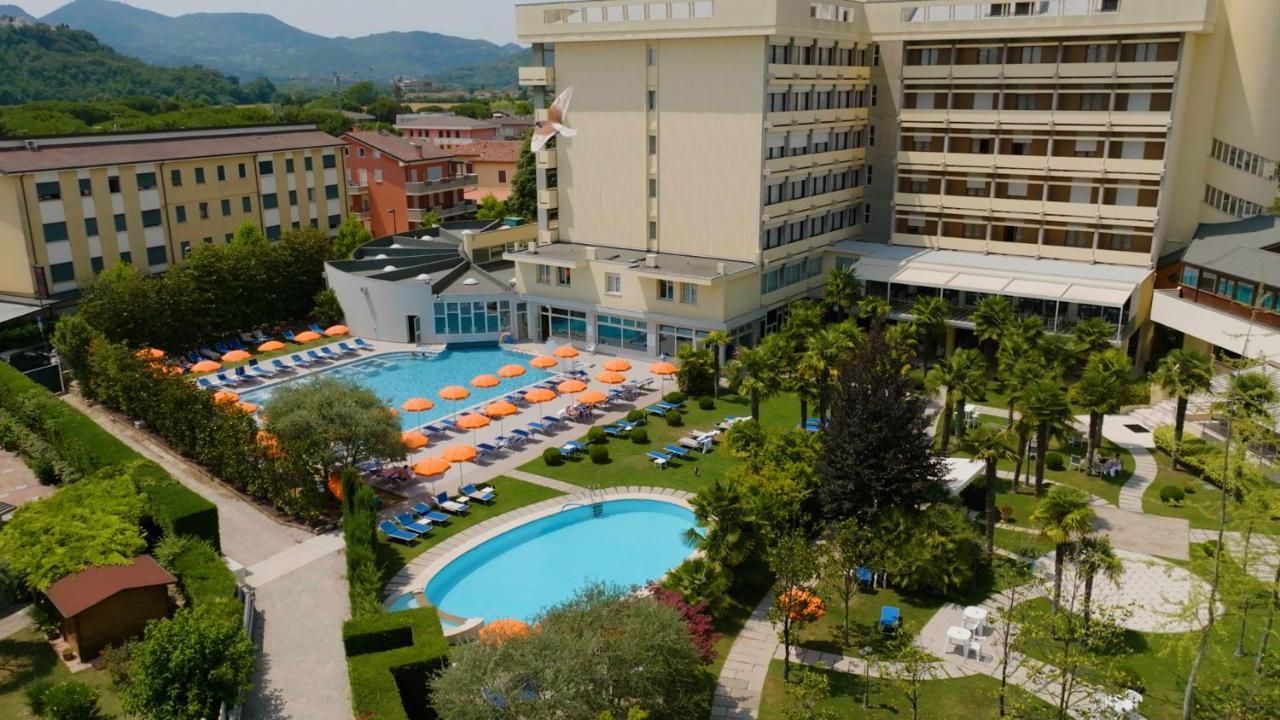 Hotel Savoia Thermae & Spa (Adults Only) Abano Terme Dış mekan fotoğraf